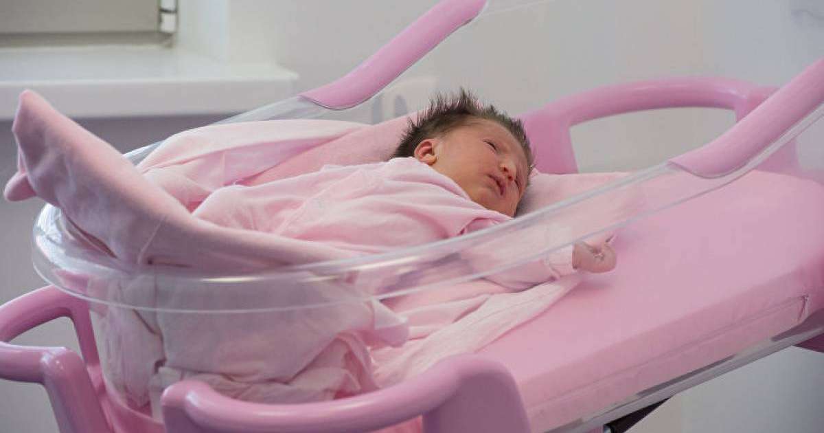 Анасы түсірген видео нәрестенің өмірін құтқарды