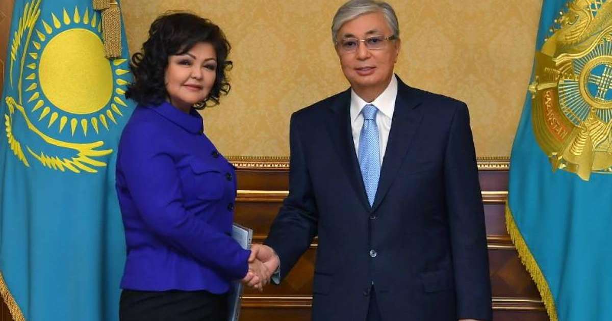 哈萨克斯坦总统接见国家社会信任会议成员