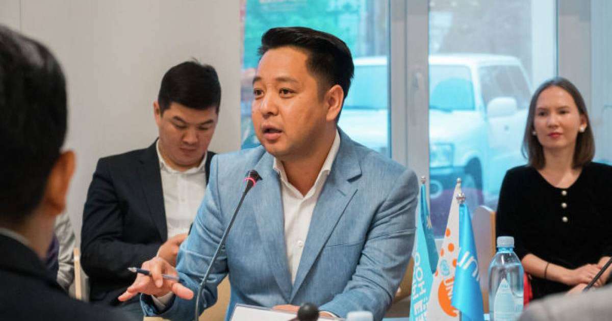 Данияр Есен қазақ отбасындағы әкенің рөлі туралы шындықты айтты