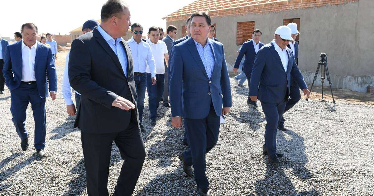 АКИМ КЫЗЫЛОРДИНСКОЙ ОБЛАСТИ ПОБЫВАЛ С РАБОЧЕЙ ПОЕЗДКОЙ В ТУРКЕСТАНСКОЙ ОБЛАСТИ