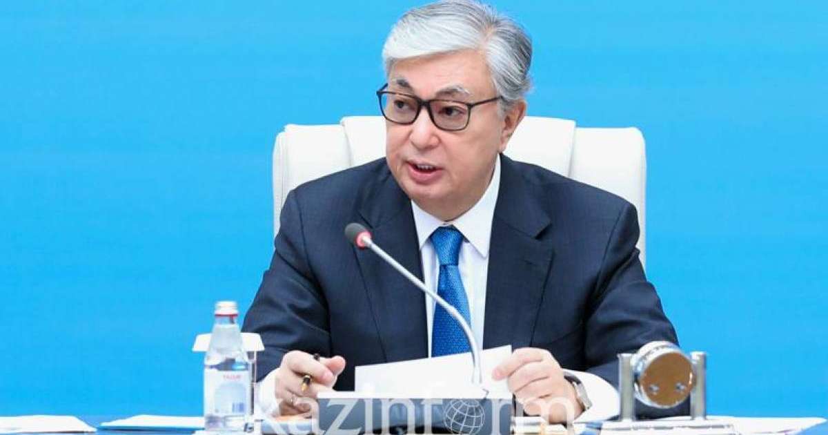 总统责成政府采取措施应对面包和煤炭价格上涨