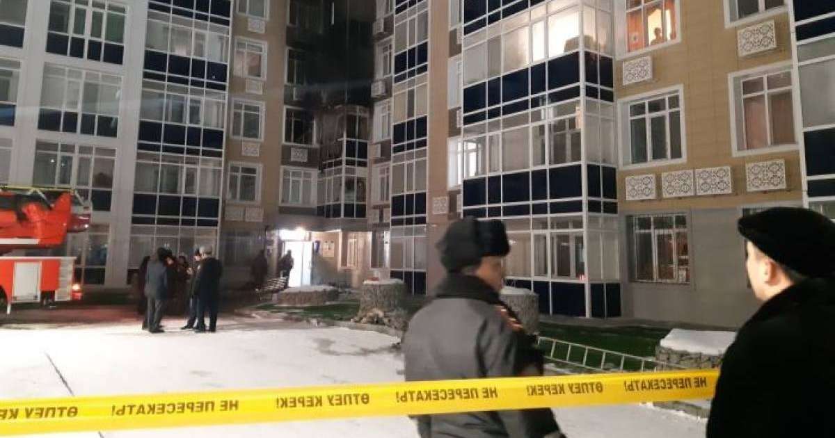 Адамдар пәтерлерінен шыға алмаған: Астанадағы ірі өрттің мән-жайы