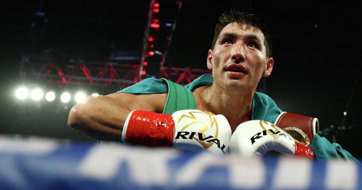 Жәнібек Әлімханұлы канадалық қарсыласын жеңді