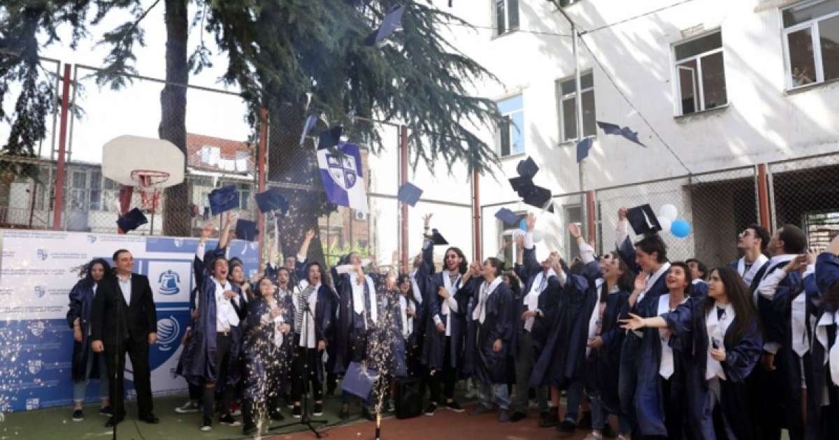 格鲁吉亚取消学校的期末考试制度