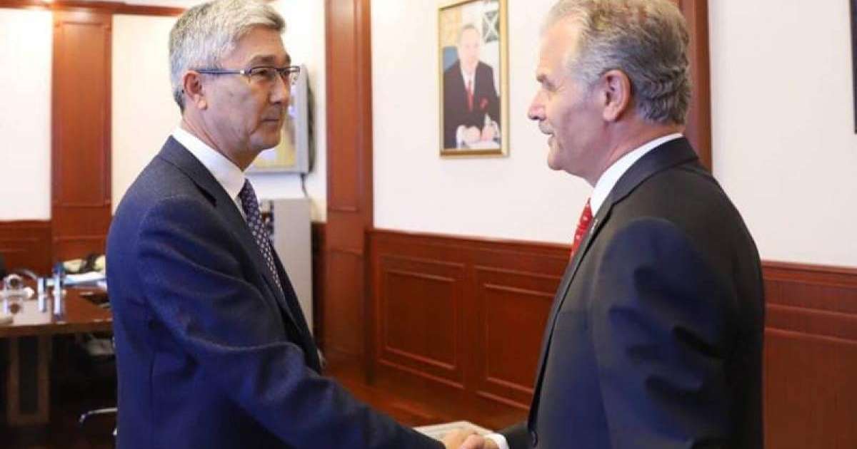 曼格斯套州州长会见土耳其驻阿克套总领事