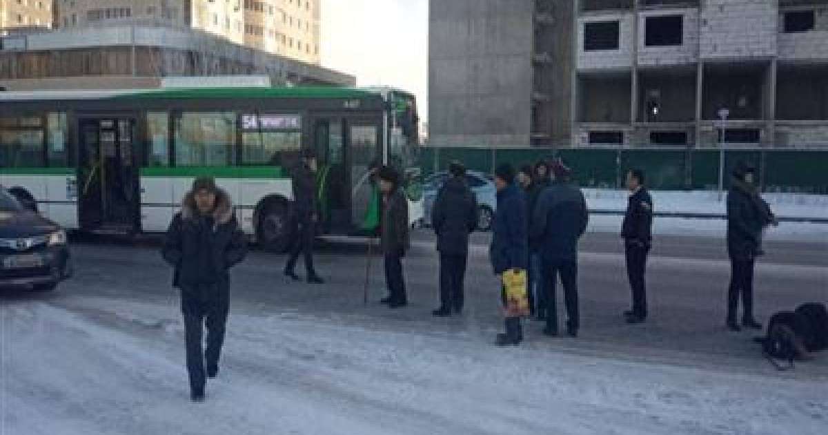 Астанада автобус бойжеткенді қағып кетті
