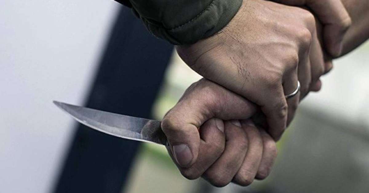 Қостанайда жүргізушіні пышақтамақ болған қаскүнем таяқ жеп қалды