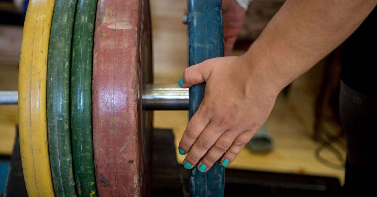 Қазақстандық ауыр атлет қыздар 8 наурыз туралы: "Ондай мереке жоқ"