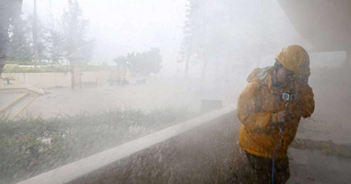 43 адам көз жұмды: Қытай провинцияларын дүлей дауыл ойрандап жатыр