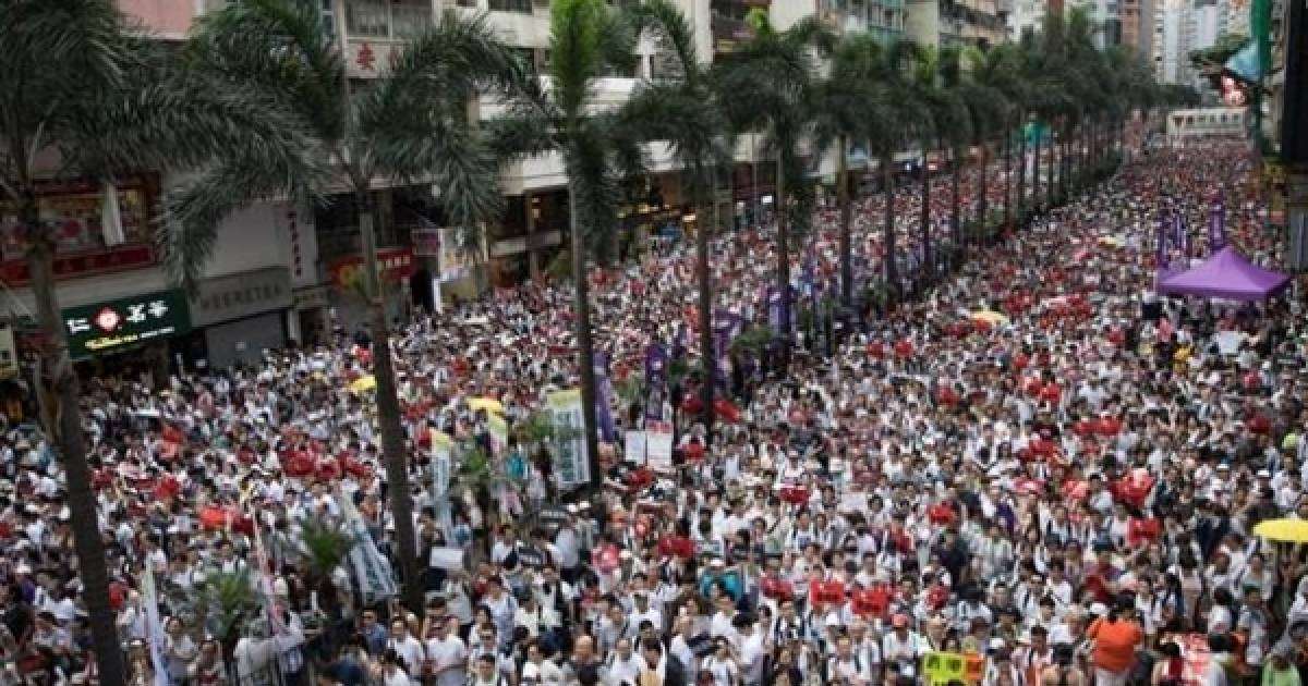 Гонконгта миллион адам ереуілге шықты