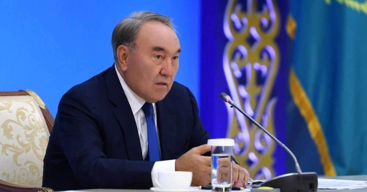 Назарбаев: Қыздар аз туылатын ұлт құрдымға кетеді