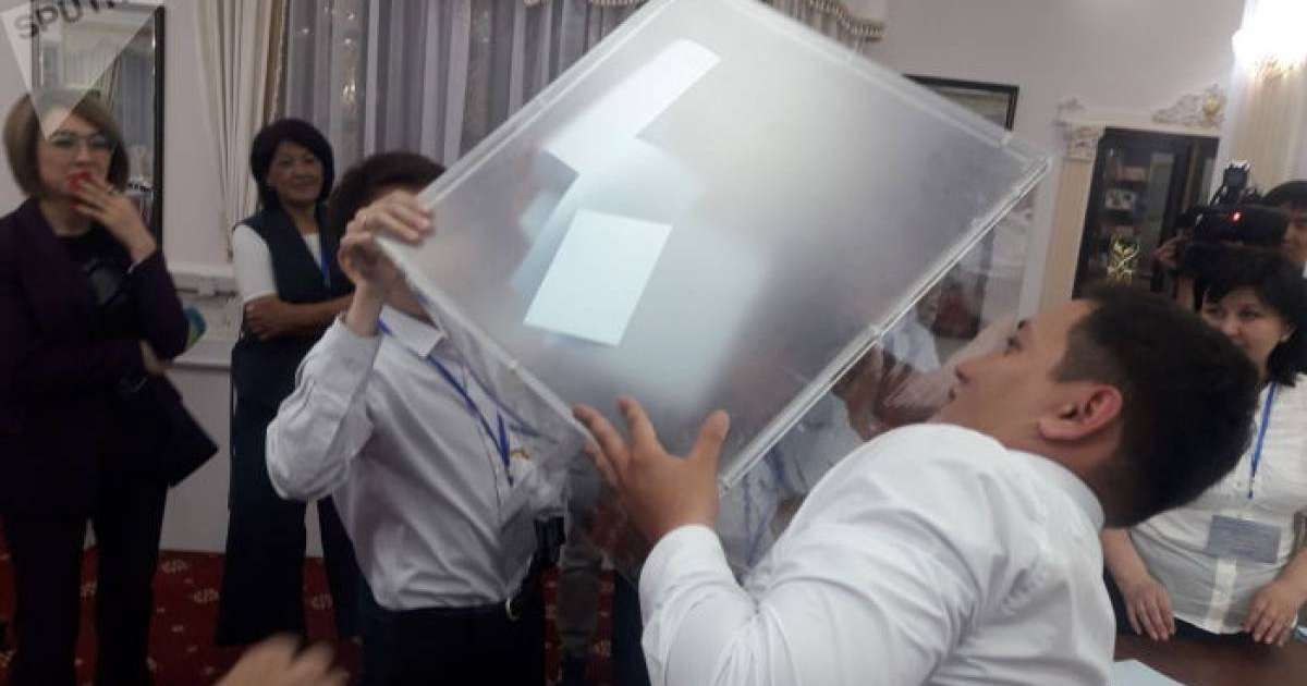 Сайлау 2019: сайлаушылардың дауысы саналып жатыр