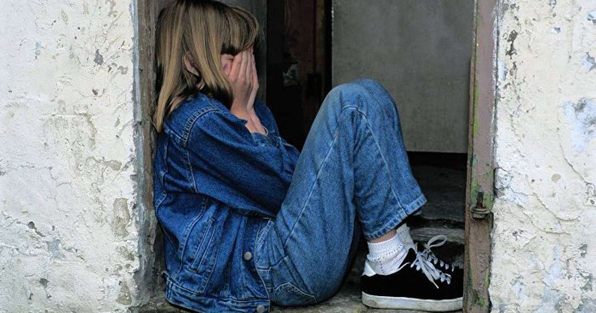 Өскеменде 40-қа тарта полицей бір күн бойы іздеген қыз үйінен табылды