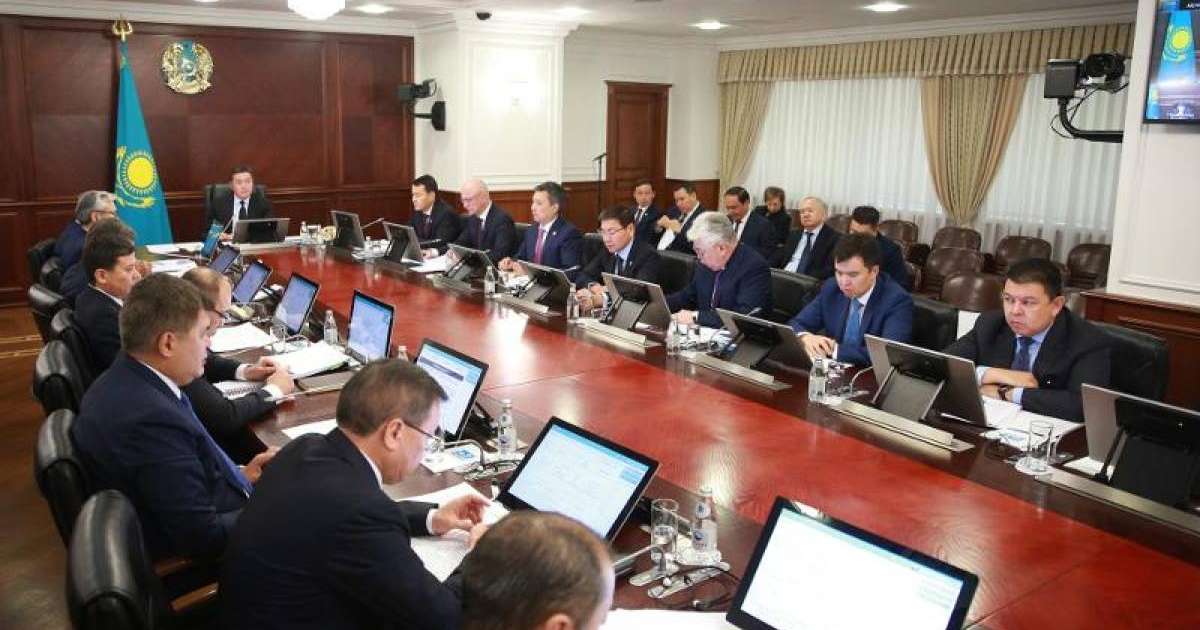 总理阿斯哈尔·马明召开政府工作会议