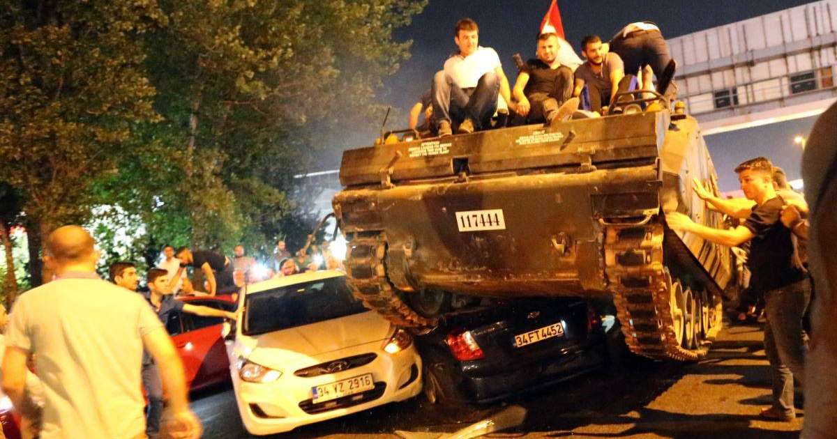 Түркия билігі мыңнан аса оппозиционерді қамауға шешім шығарды