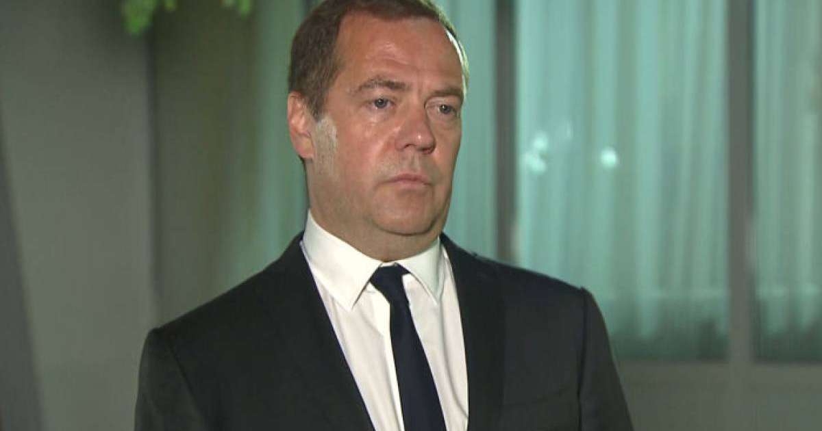 Медведев Атамбаевтың ұсталуына қатысты пікір білдірді