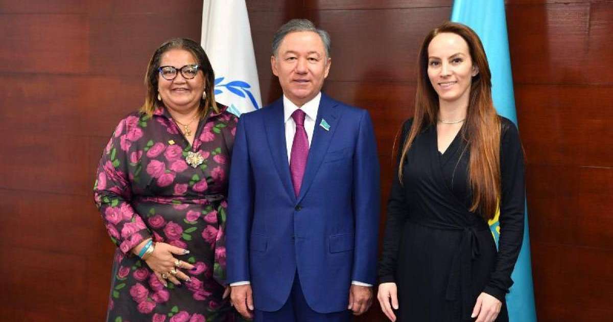 马吉利斯议长会见议联主席巴伦