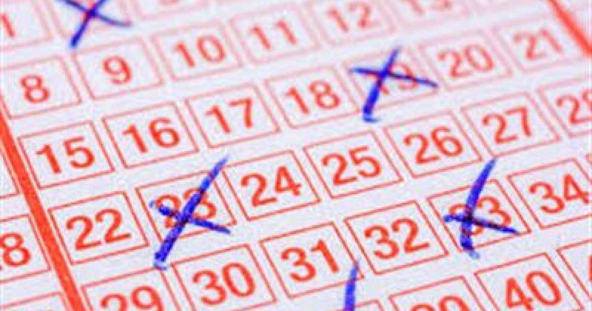 Зейнеткер лотереядан шатасып, қомақты ақша ұтып алды