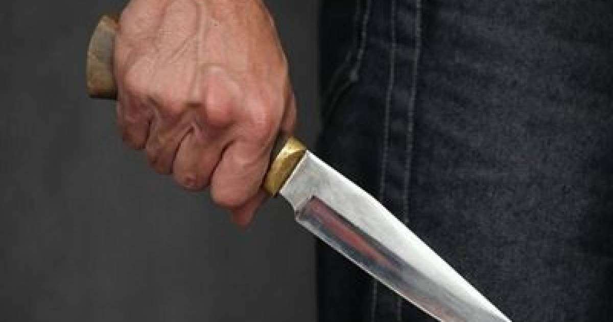 Кафедегі отырыс пышақ жарақатымен аяқталды