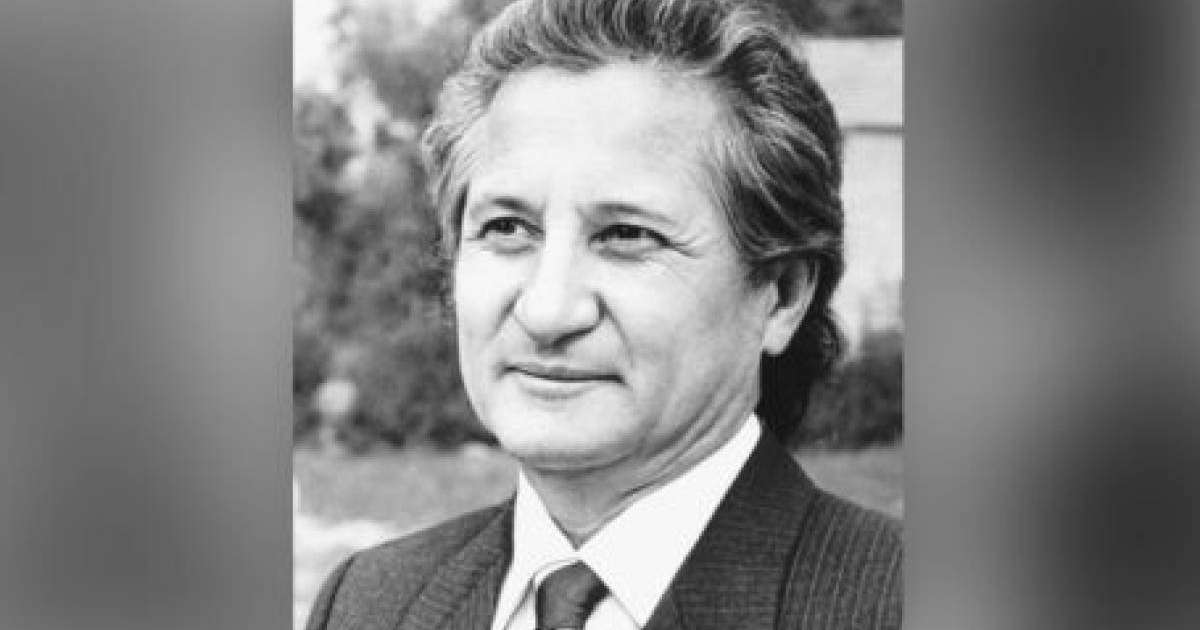 Қадыр ақынның тегін қате жазып жүрміз бе?