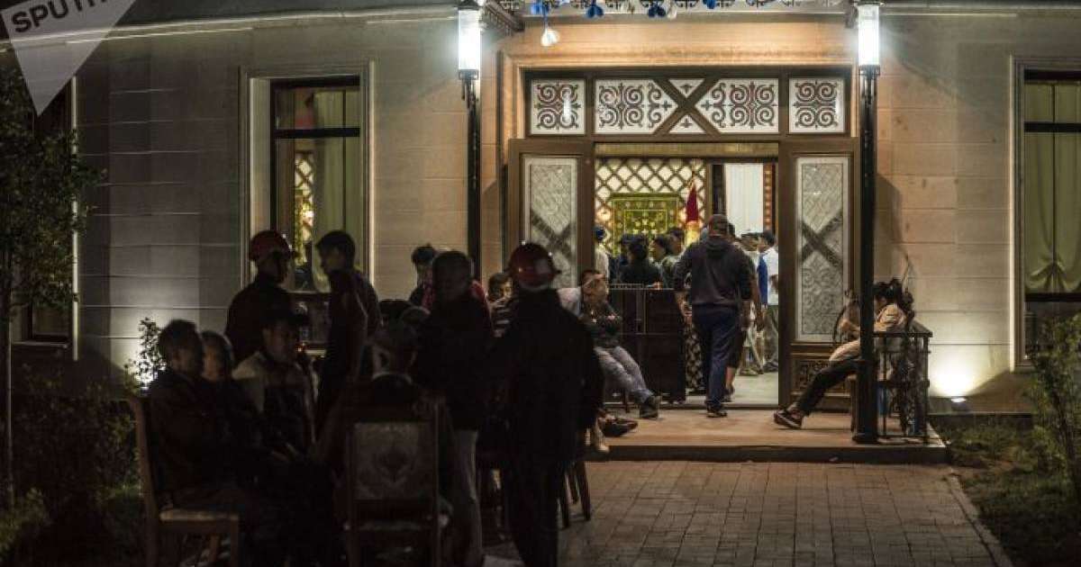 "Тимеңдер!" Атамбаевтың үйінде түсірілген видео жарияланды