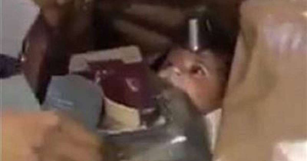 Ұшақтан түсірілген сөмкеден бес айлық сәби табылды