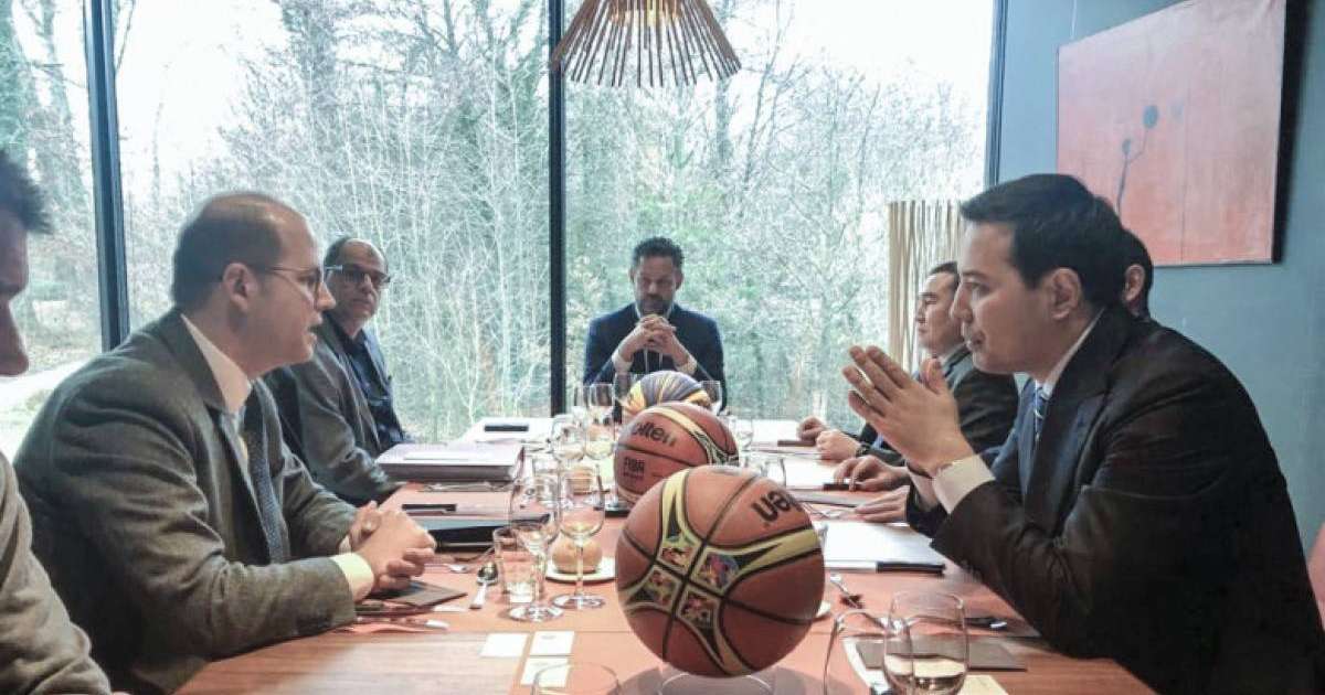 Қазақстан баскетбол федерациясының Президенті FIBA басшысымен кездесті