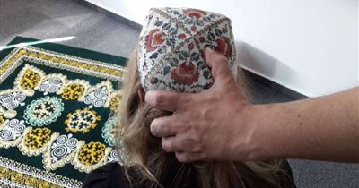 Екі кәсіпкер 13 жастағы қызды зорлаған