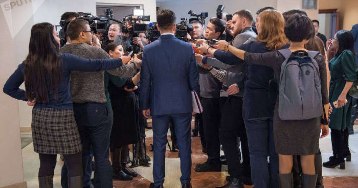 "Қандай сүйкімді өзі!" Қазақстандықтарды таңғалдырған жас шенеуніктер