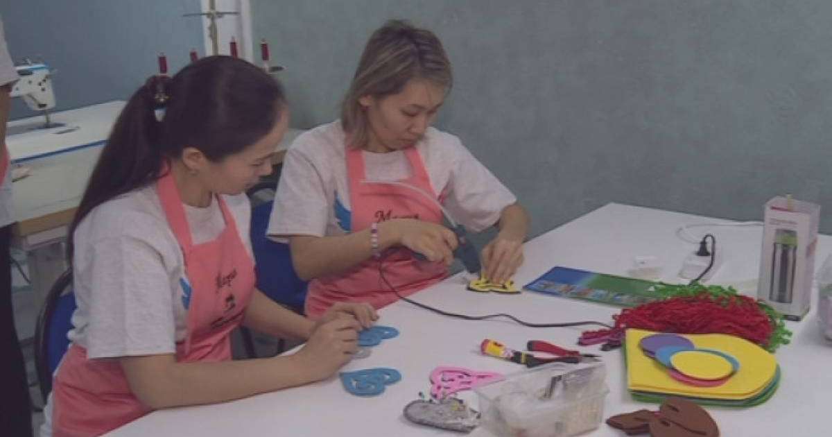 Астанада көп балалы аналарға іс тігуді үйрететін шеберхана ашылды