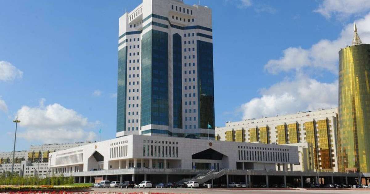 Қара халықты ашындырма, айналайын Үкімет!