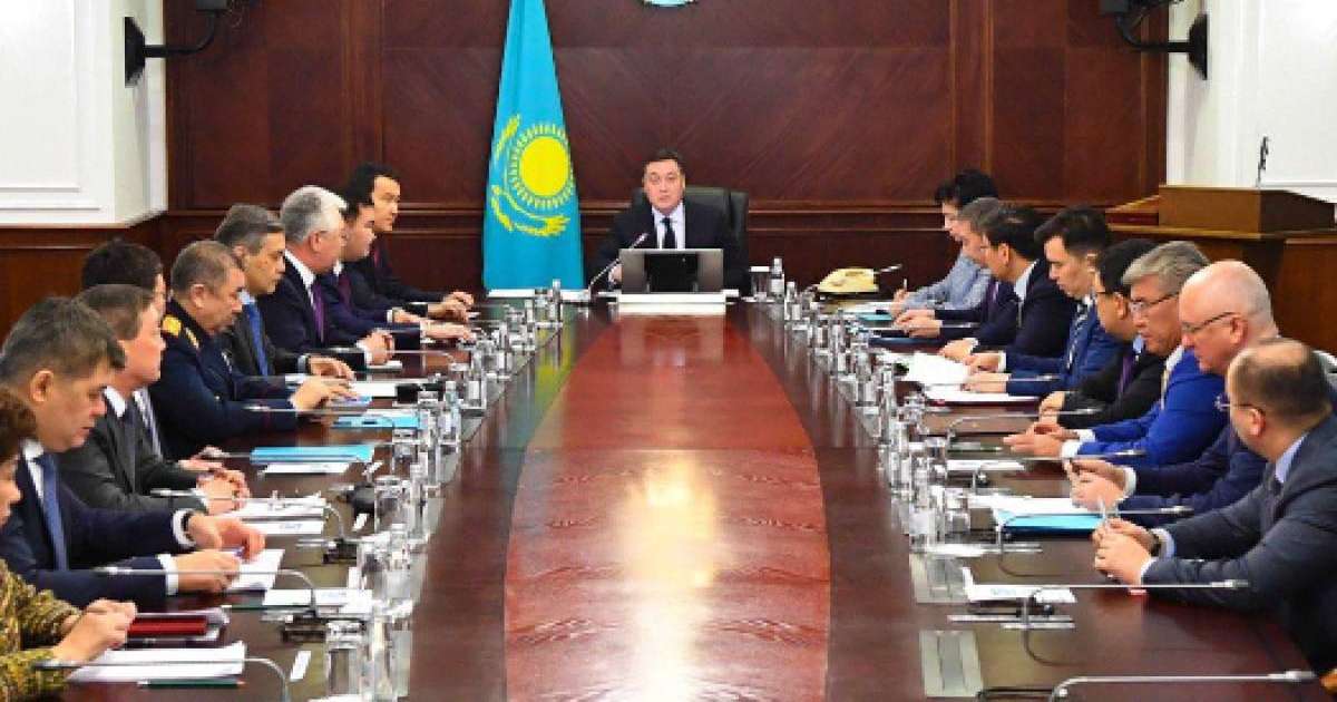 біздің құрам айқын нәтижелерге бағдар алған нақты істер Үкіметіне айналуы тиіс