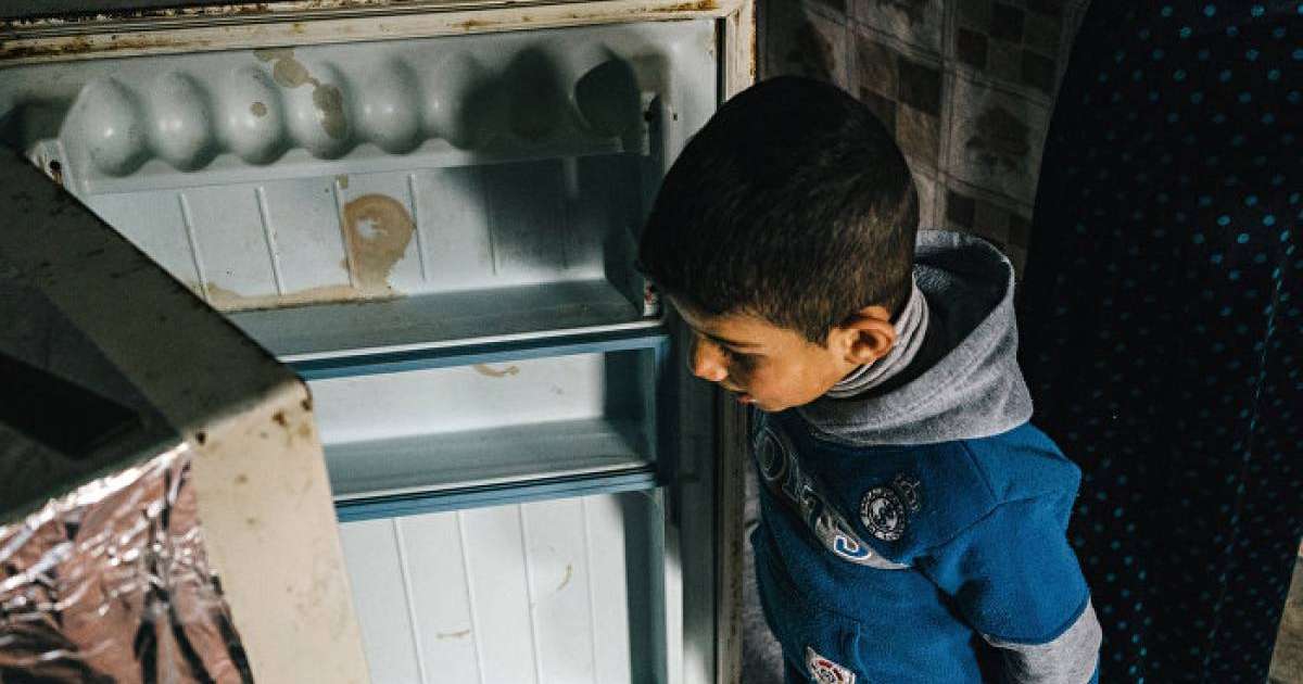 Тоңазытқышқа тығылып, шыға алмаған: ағалы-інілі балалар көз жұмды