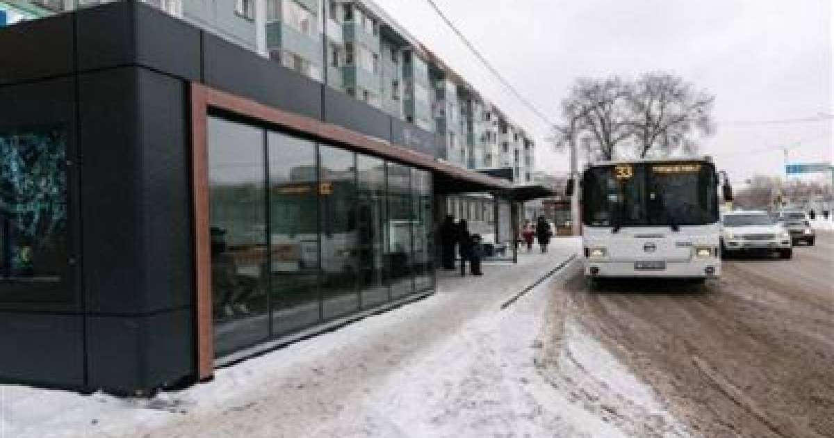 Елорда полициясы жылы аялдама есігін теуіп сындырған бұзақыны іздеуде