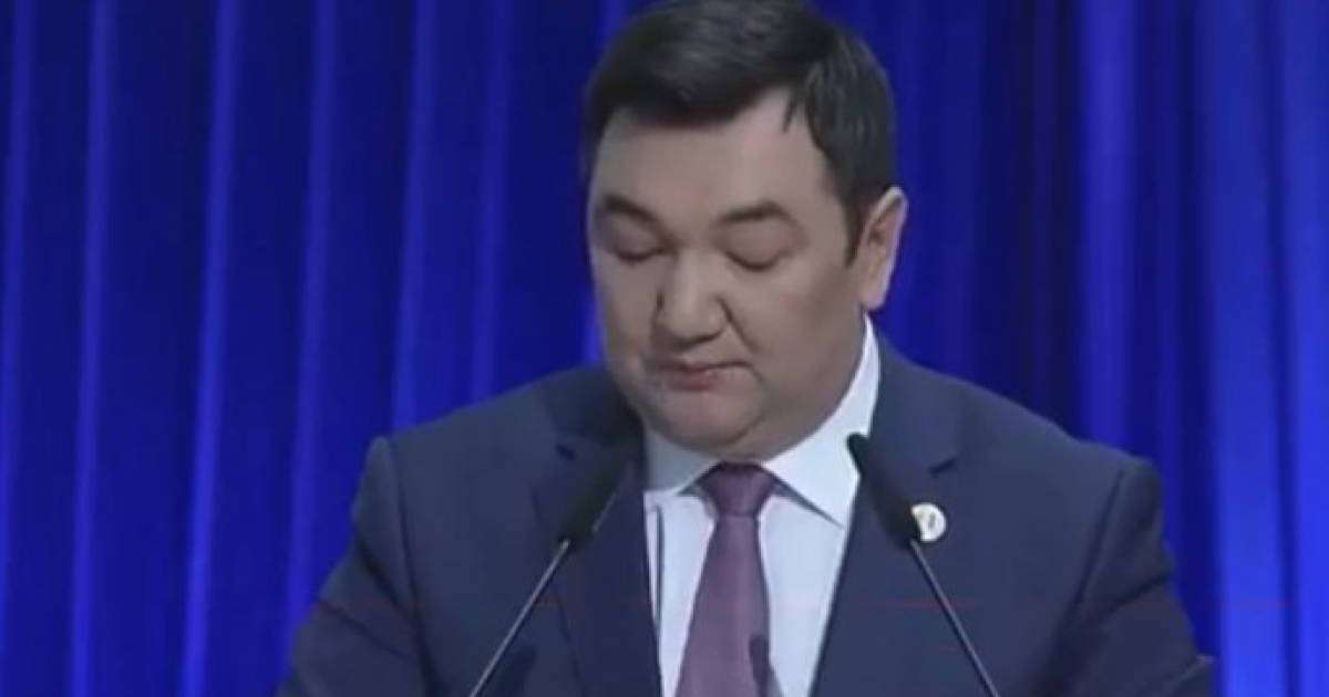 Сабильянов пен Дархан Қыдырәлінің мадақтауы желіде хит болуда