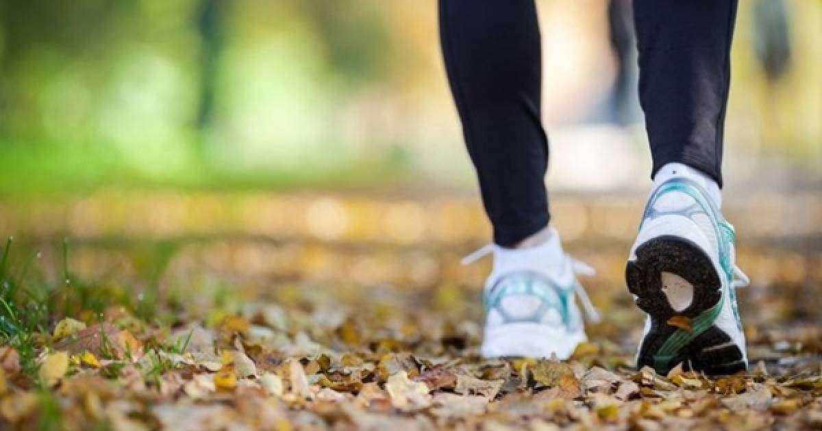 ​Ғалымдар күніне қанша серуендеу керектігін атады