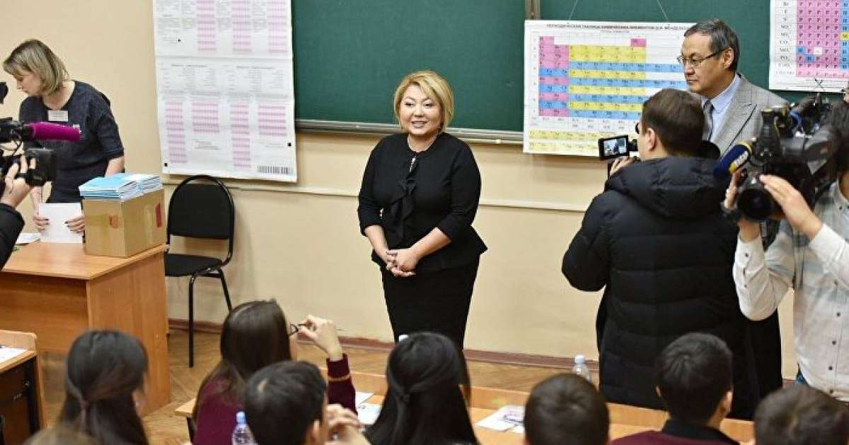 вице-министрдің қызметтері, лауазымдары, қамауға алынуы