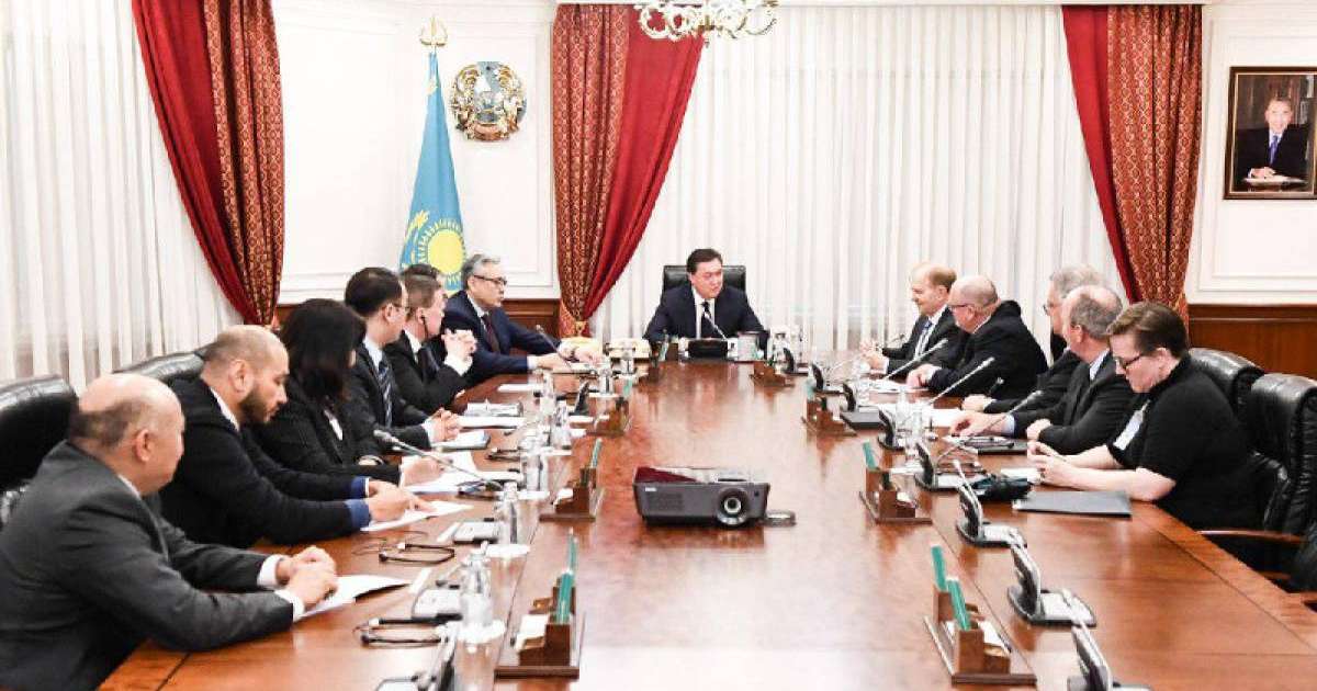 政府总理阿斯哈尔·马明会见美国大型企业领导人