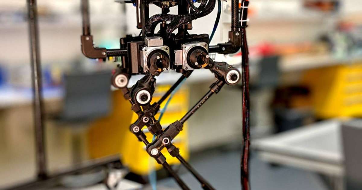 Жүре, секіре және кедергілерден қарғып өте алатын тұнғыш робот - Білім, ғылым, мәдениет - Bilim