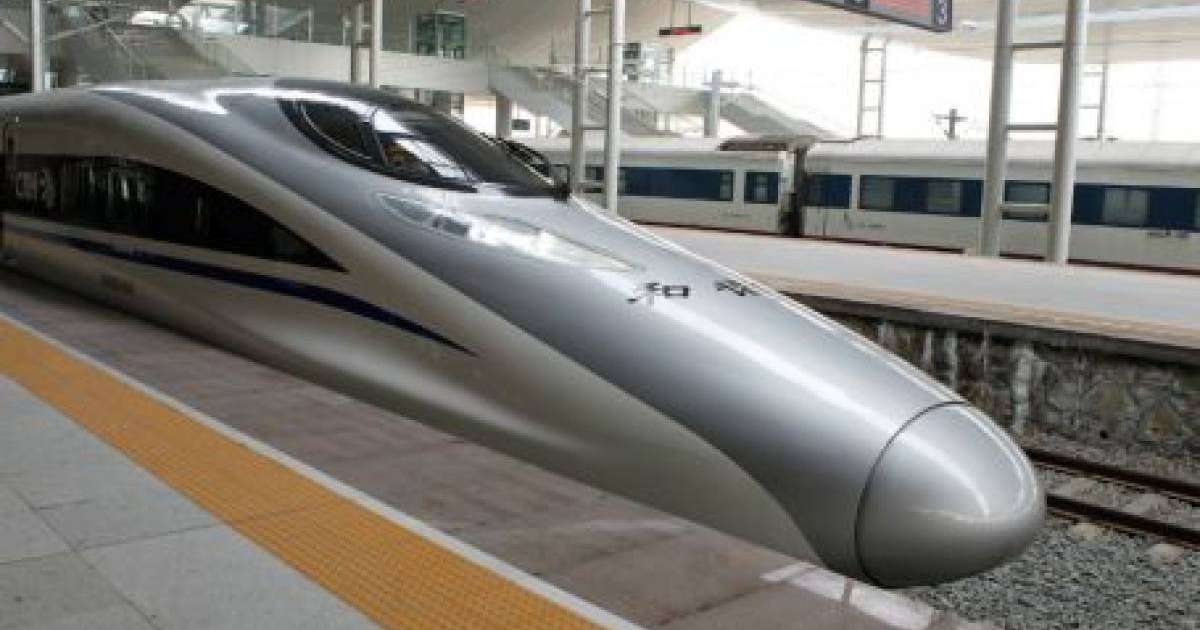 ҚХР 2022 жылы автоматтандырылған жүрдек пойыздарды іске қосады