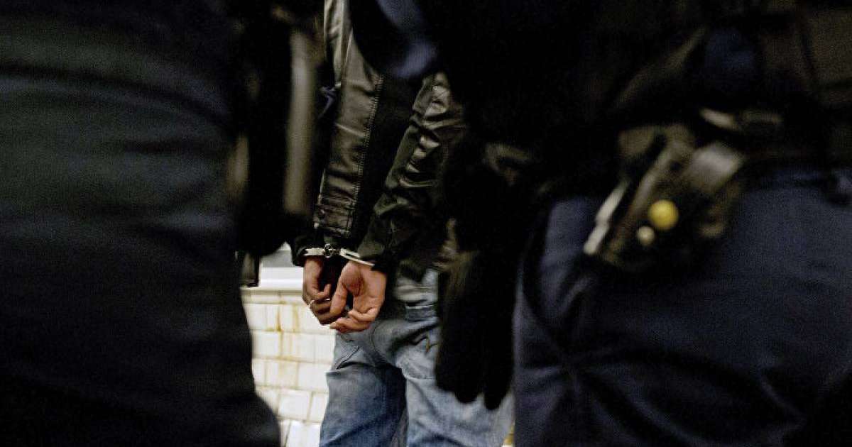 Ақтау дәмханасында атыс болды: екі адам жарақат алған