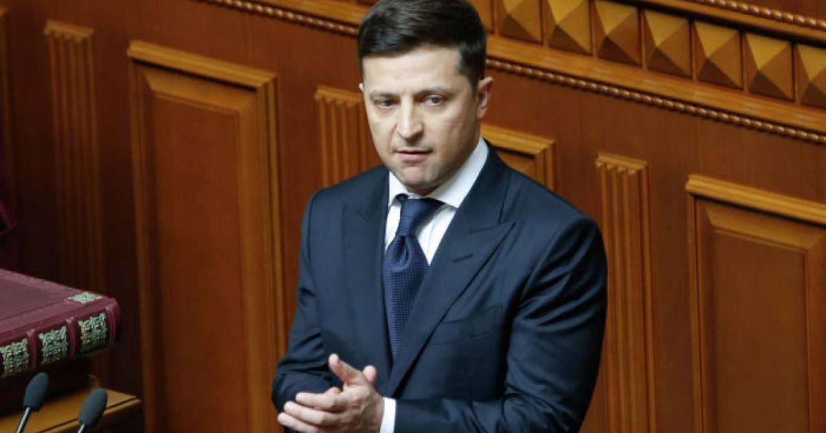 Украина президенті қанша жалақы алатыны белгілі болды