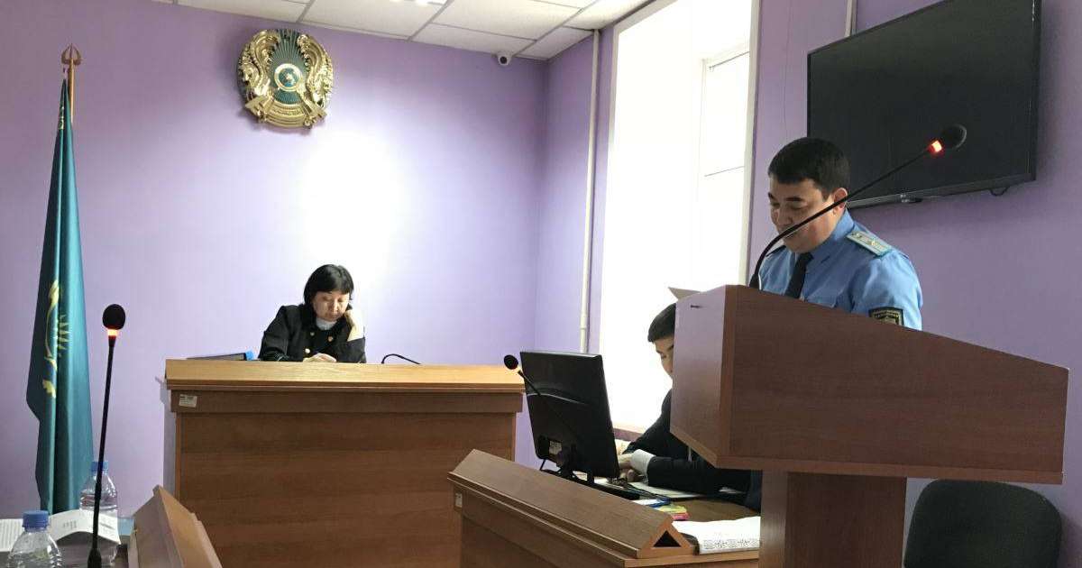 Қарағандыда "пара алды" деп айыпталған прокурорға 8 жыл сұрады
