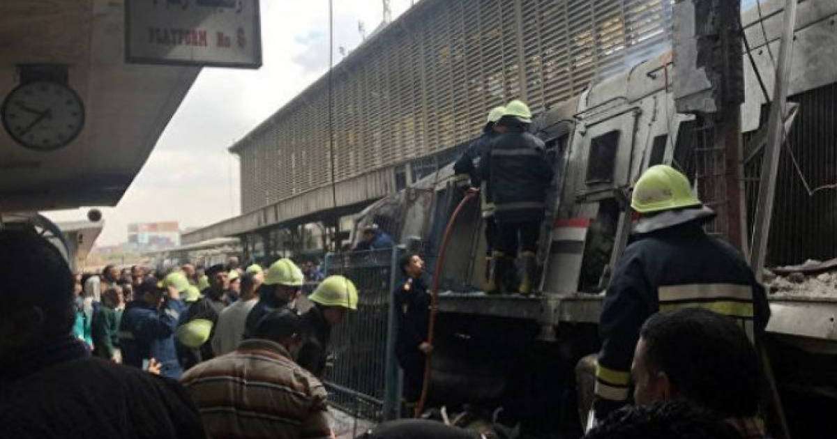 Мысырда поезд рельстен шығып кетіп, 24 адам қаза тапты