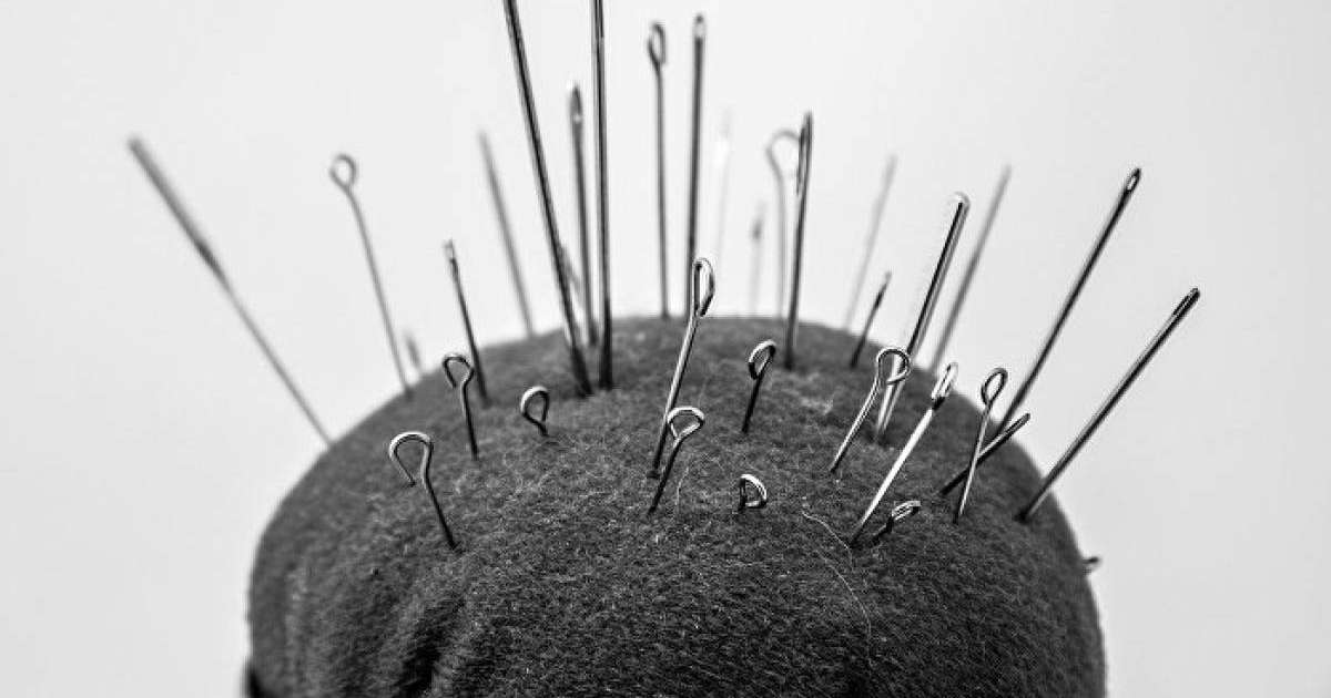 Күйеуін қайтармақшы болған: баласына он ине тыққан әйел сотталды