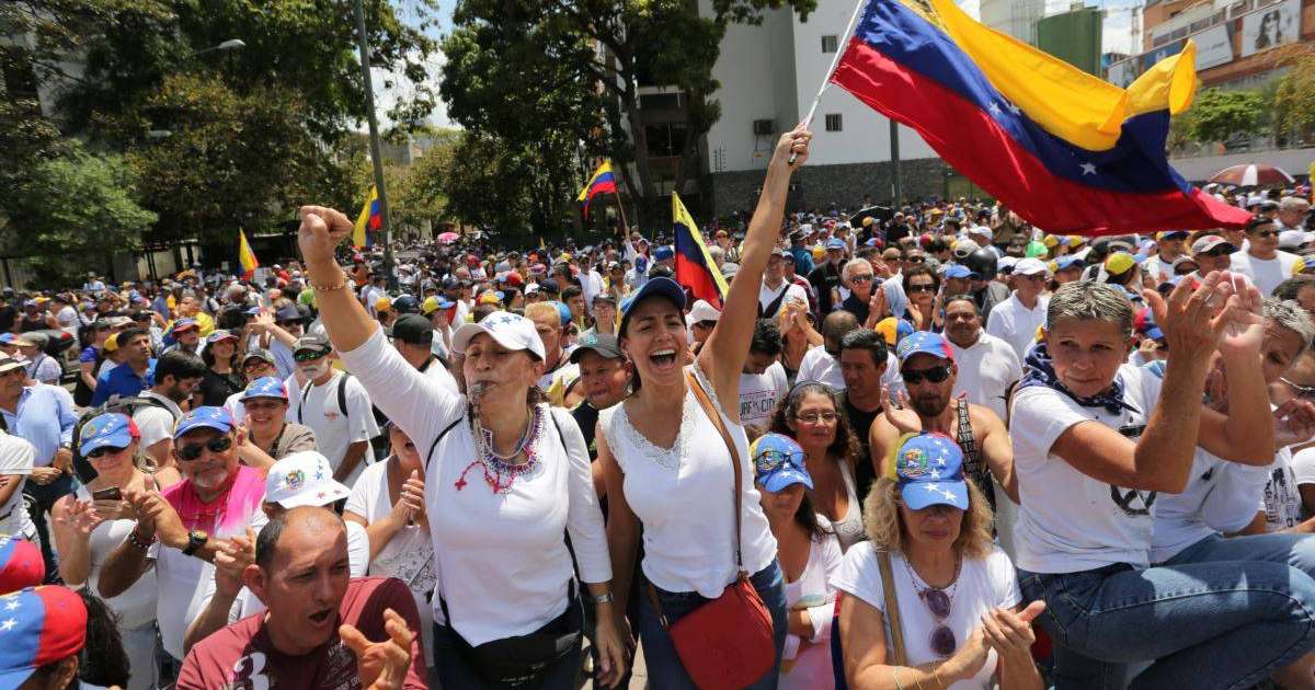 АҚШ Венесуэлаға қарсы санкция мерзімін созды