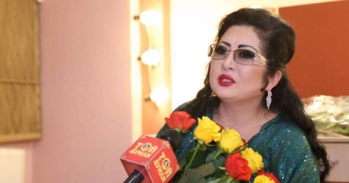 Мақпал Жүнісова жас кезінде өзін тастап кеткен жігіті туралы айтты