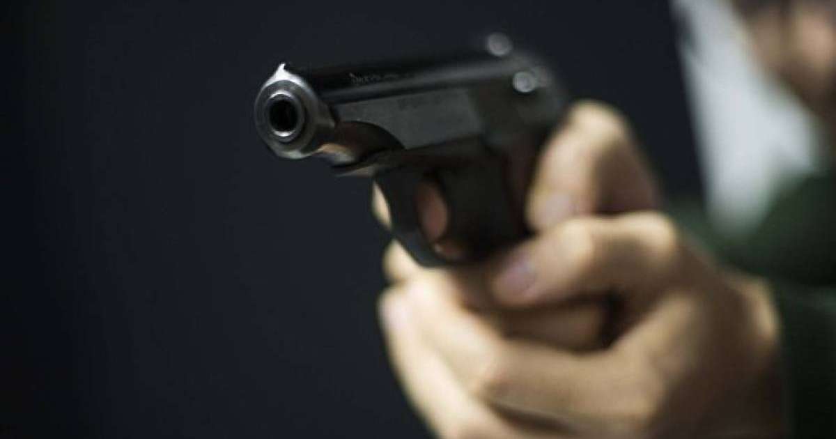 полиция бір топ адамды қолға түсірді