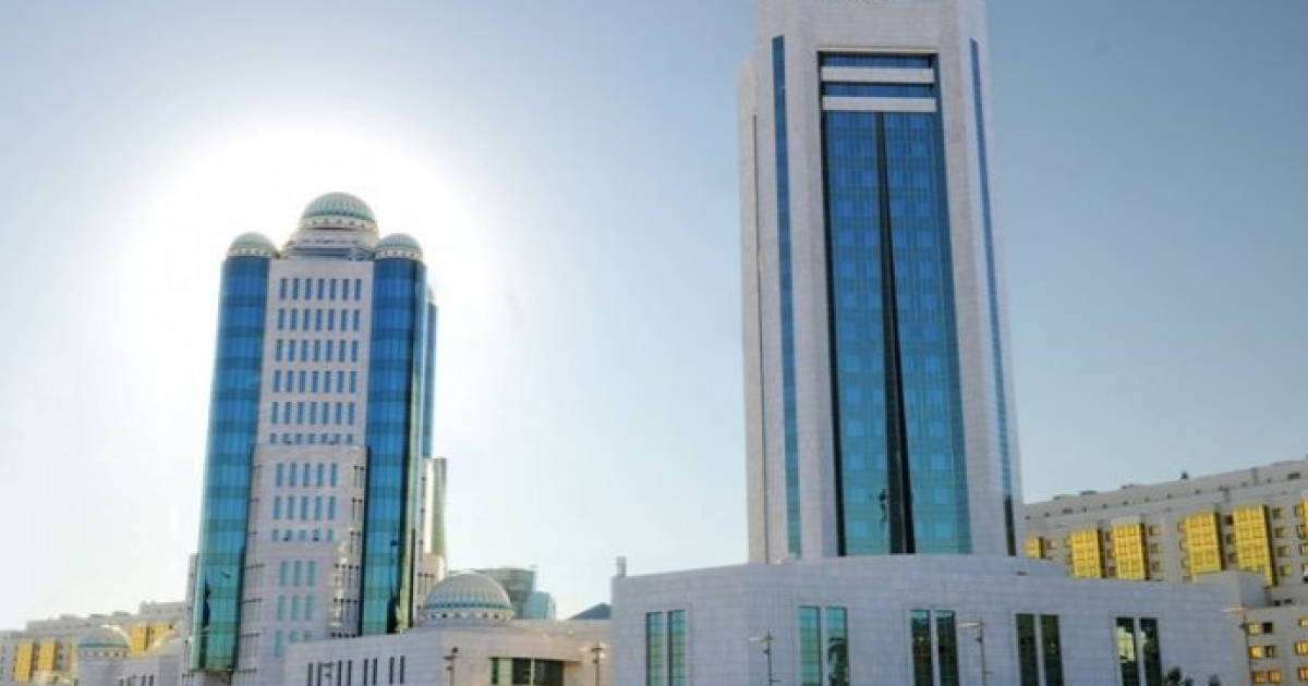 Мәжілісте спикер Нығматулиннің төрағалығымен пленарлы отырысы басталды