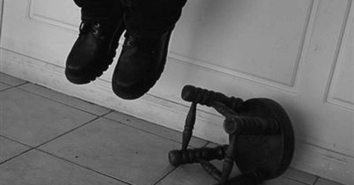 Мектепте «жәбірленген» сегізінші сынып оқушысы асылып қалды